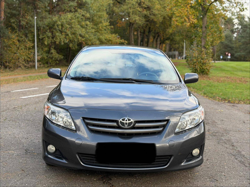 Toyota Corolla 1.4 D - Sedan: picture 4 Toyota Corolla 1.4 D - Sedan: picture 4