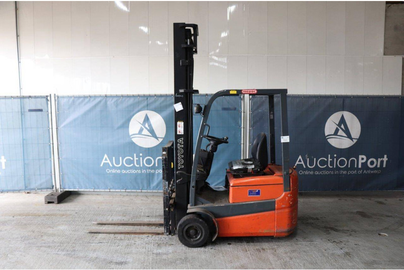 Toyota FBESF12 - Electric forklift: picture 2 Toyota FBESF12 - Electric forklift: picture 2