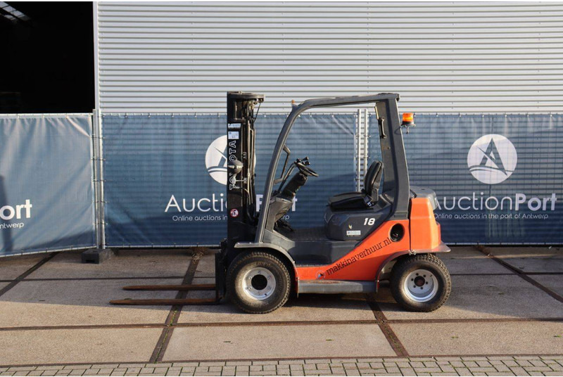 Toyota FD18 - Diesel forklift: picture 2 Toyota FD18 - Diesel forklift: picture 2