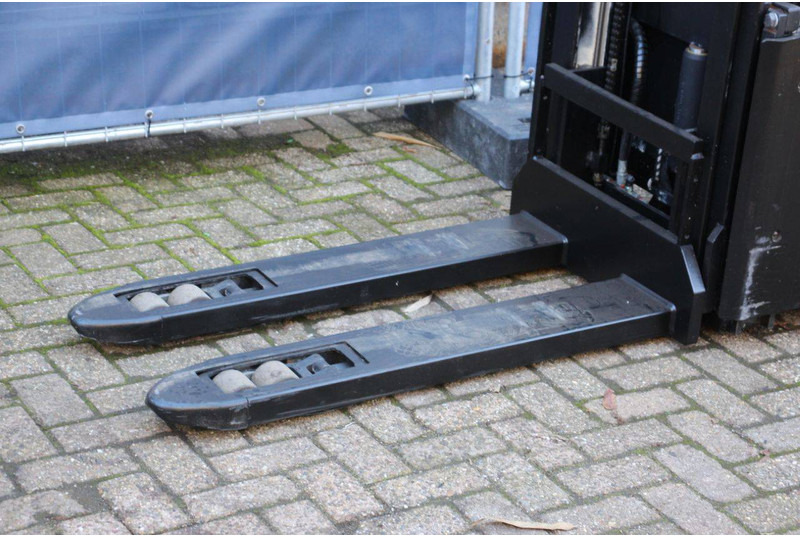 Stacker Toyota SWE200D: picture 9