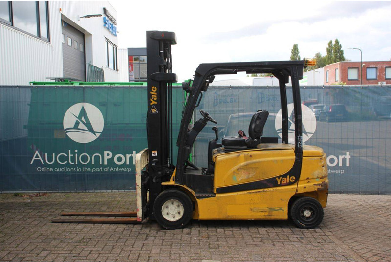Yale ERP35VL E2645 - Electric forklift: picture 2 Yale ERP35VL E2645 - Electric forklift: picture 2