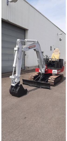 Yanmar YB301U - Mini excavator: picture 3 Yanmar YB301U - Mini excavator: picture 3