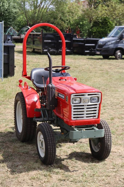 Farm tractor Yanmar YM1510D: picture 7