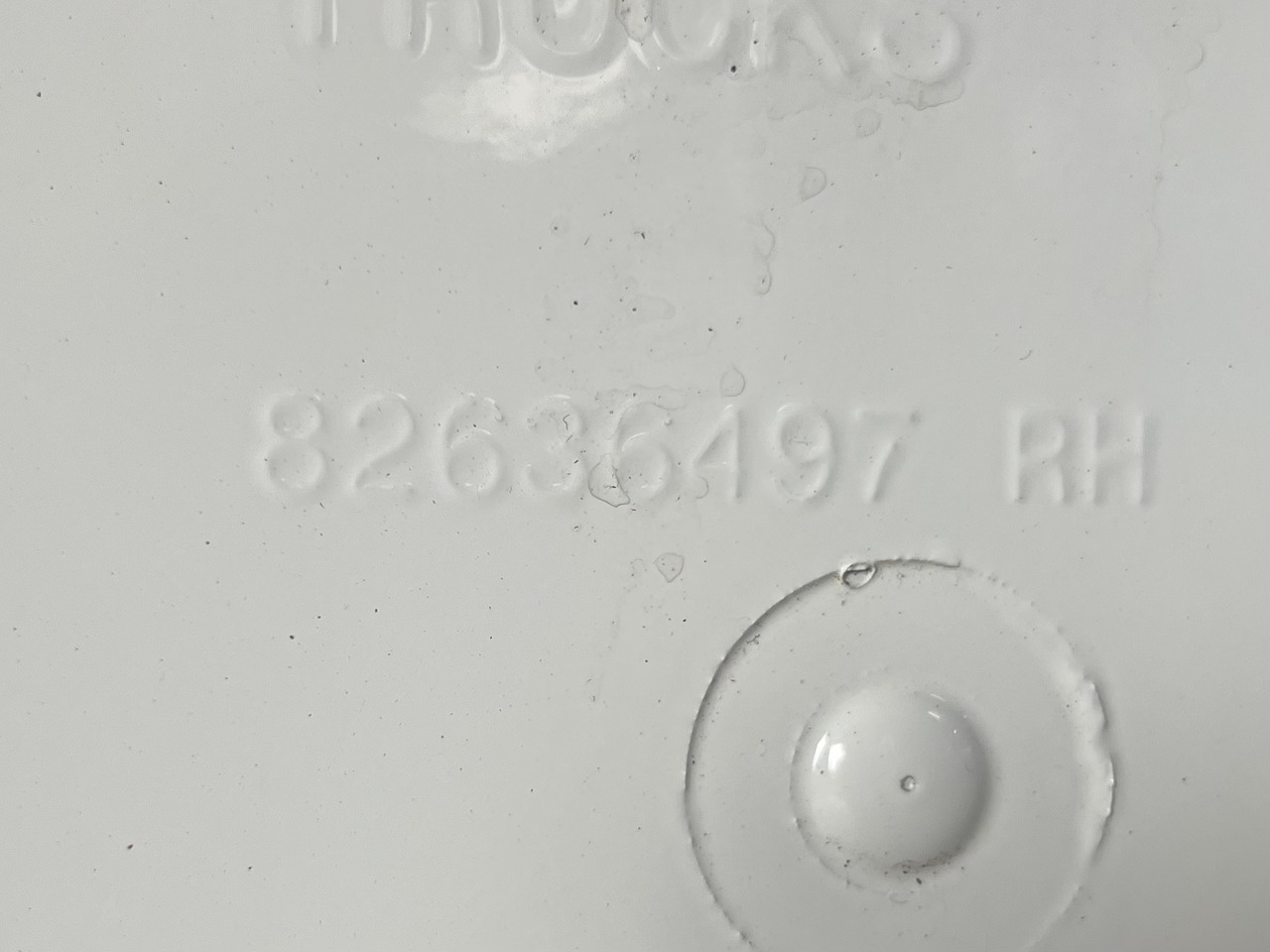 PARAVANT LATERAL DREAPTA RENAULT T 82636497 - Body and exterior for Truck: picture 3 PARAVANT LATERAL DREAPTA RENAULT T 82636497 - Body and exterior for Truck: picture 3