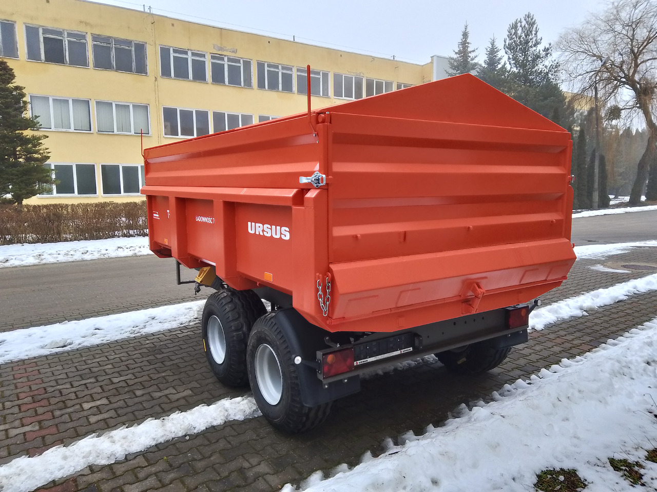 Ursus Przyczepa budowlana skorupa 7 t / Bauanhänger / строительный прицеп / Teiler - Farm trailer: picture 2 Ursus Przyczepa budowlana skorupa 7 t / Bauanhänger / строительный прицеп / Teiler - Farm trailer: picture 2