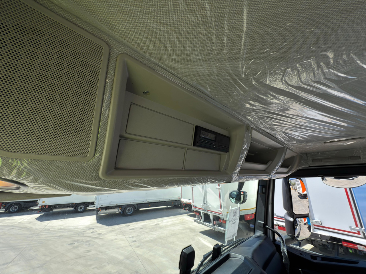 Cab chassis truck IVECO AD280X40 YPS ON X-WAY E6 (Chassis): picture 8