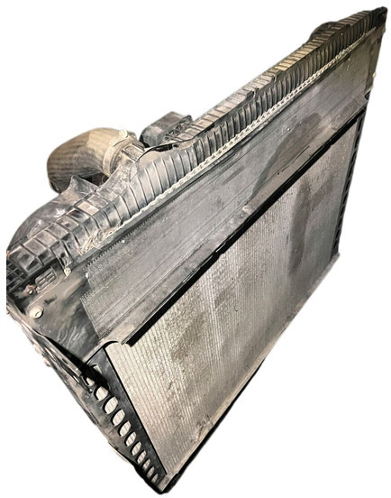 DAF  - Radiator: picture 2 DAF  - Radiator: picture 2