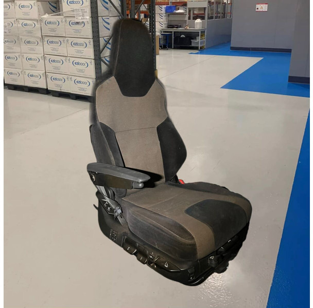 MAN Passenger (right side) - Seat: picture 1 MAN Passenger (right side) - Seat: picture 1