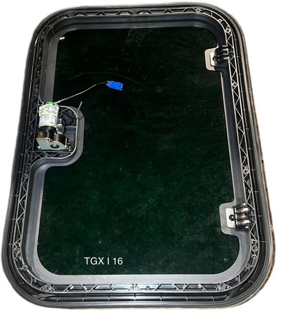 MAN TGS TGX TG3 - Sun visor: picture 2 MAN TGS TGX TG3 - Sun visor: picture 2