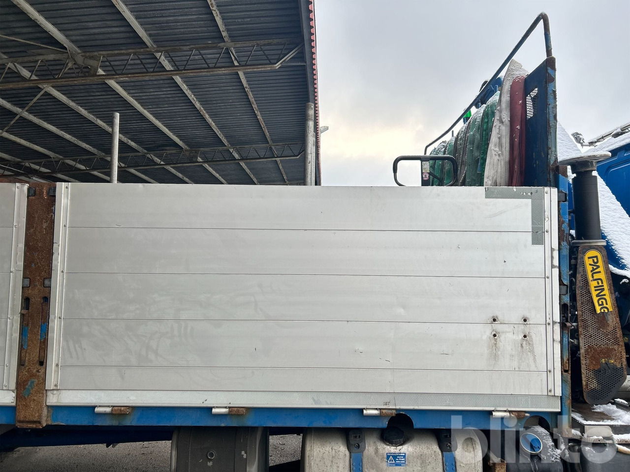 Dropside/ Flatbed truck, Crane truck Brädgårdsbil / SCANIA P250 / Nybesiktigad kran: picture 27