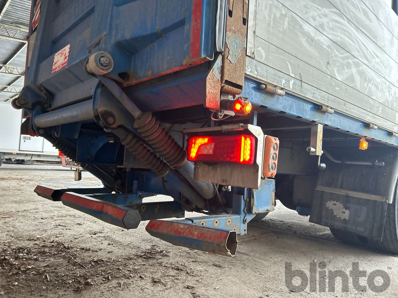 Dropside/ Flatbed truck, Crane truck Brädgårdsbil / SCANIA P250 / Nybesiktigad kran: picture 37