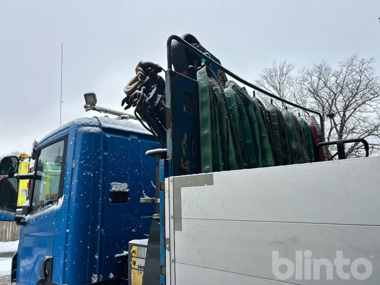 Dropside/ Flatbed truck, Crane truck Brädgårdsbil / SCANIA P250 / Nybesiktigad kran: picture 49