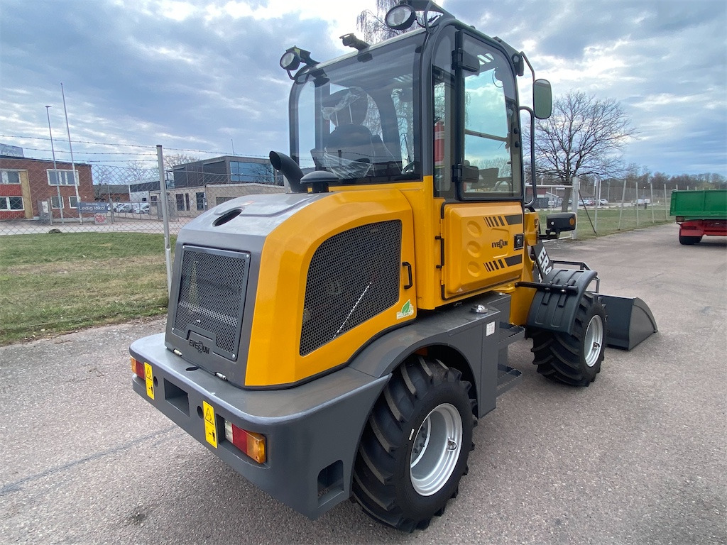 Everun ER408 PRO 4-cyl. 40 hk - Wheel loader: picture 5 Everun ER408 PRO 4-cyl. 40 hk - Wheel loader: picture 5