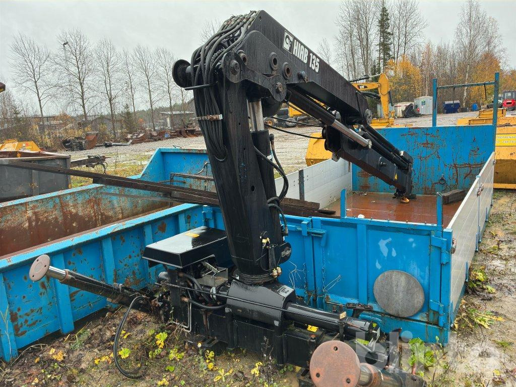 HIAB 135 - Flatbed body: picture 2 HIAB 135 - Flatbed body: picture 2