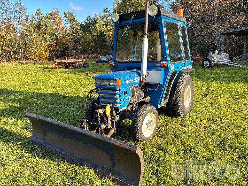ISEKI 2220 - Farm tractor: picture 1 ISEKI 2220 - Farm tractor: picture 1