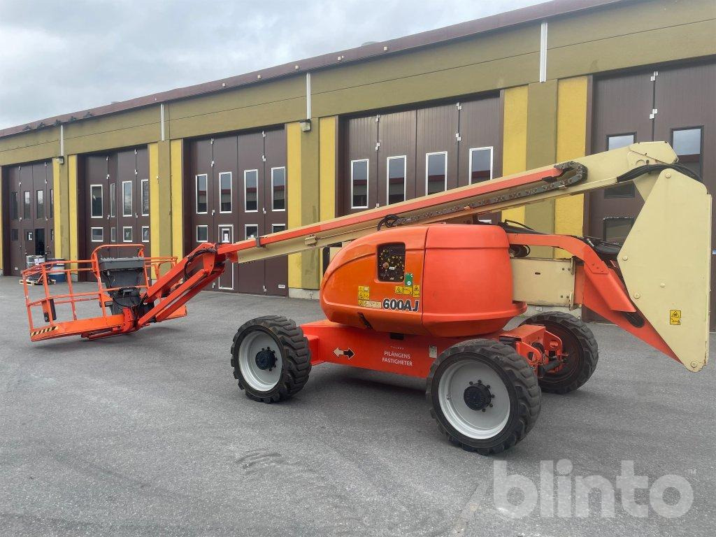 JLG 600 AJ - Articulated boom: picture 2 JLG 600 AJ - Articulated boom: picture 2