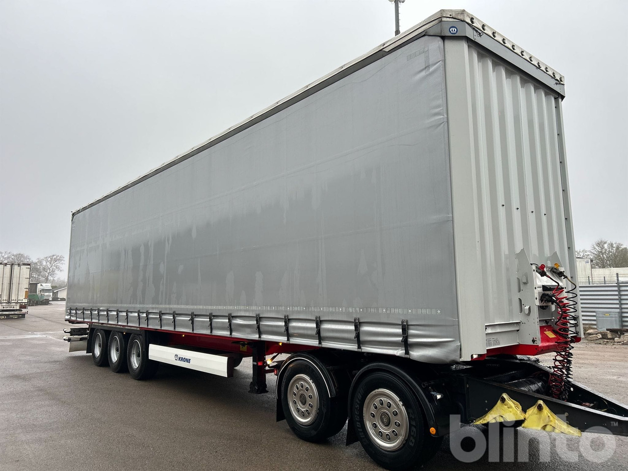 KRONE - Curtainsider trailer: picture 2 KRONE - Curtainsider trailer: picture 2