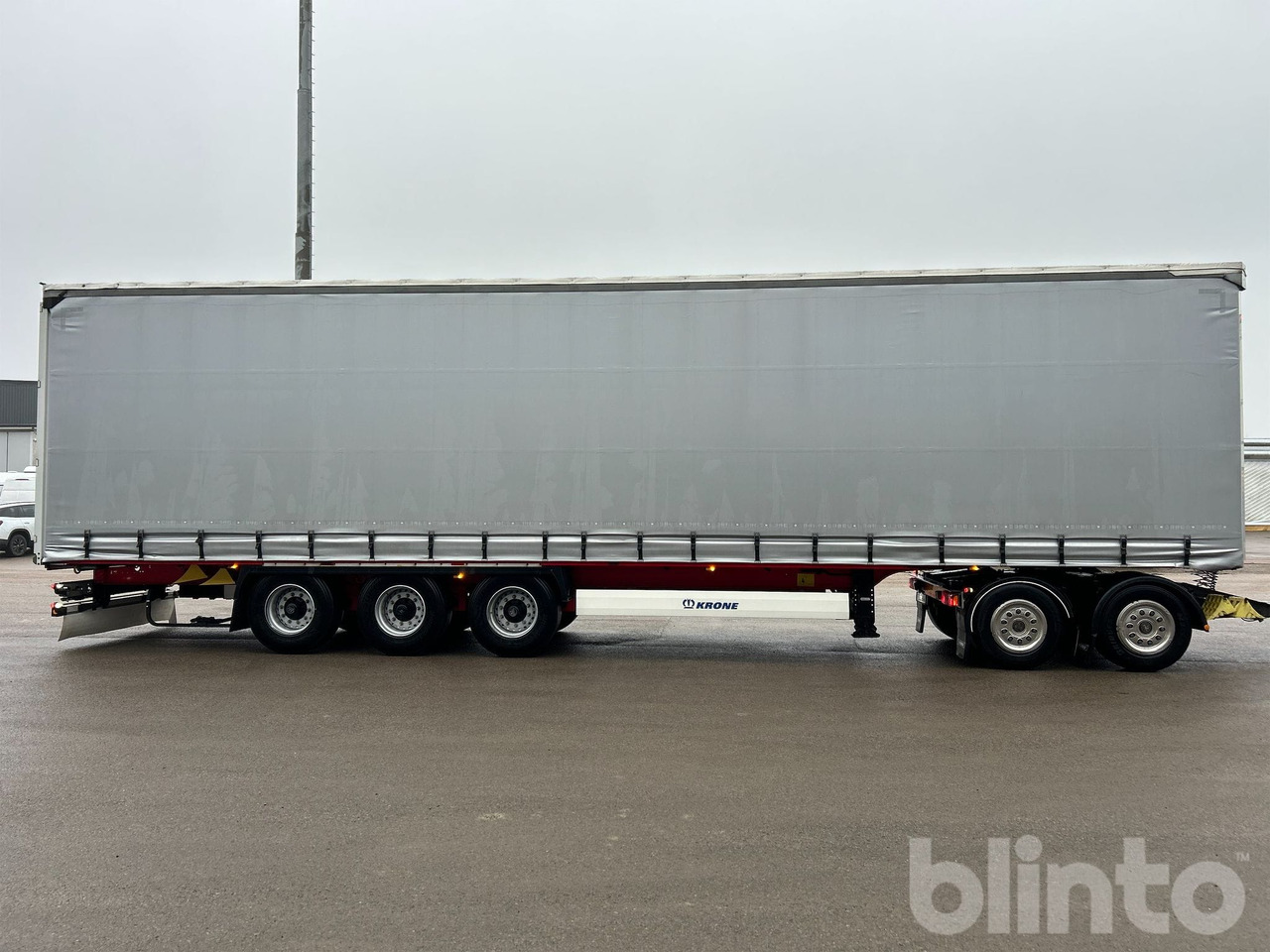 KRONE - Curtainsider trailer: picture 3 KRONE - Curtainsider trailer: picture 3