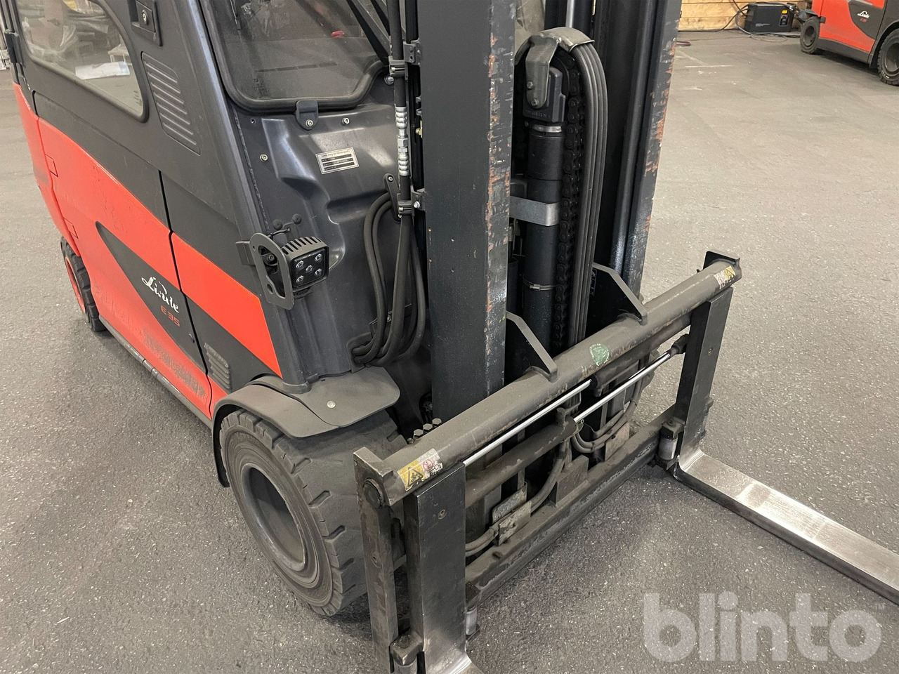 Electric forklift Linde E35: picture 30 Electric forklift Linde E35: picture 30