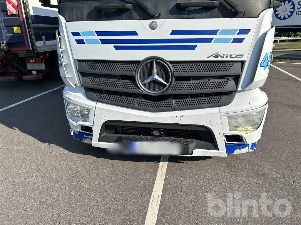MERCEDES-BENZ - Box truck: picture 4 MERCEDES-BENZ - Box truck: picture 4