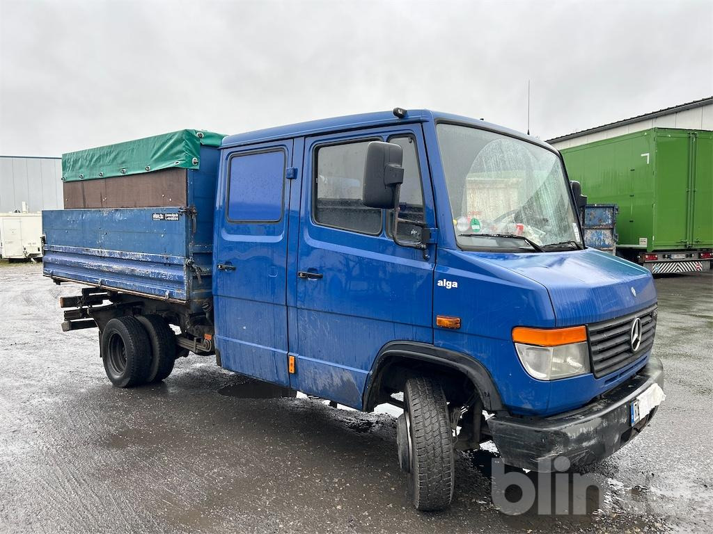 Mercedes 614D (2001) - Dropside/ Flatbed truck: picture 2 Mercedes 614D (2001) - Dropside/ Flatbed truck: picture 2