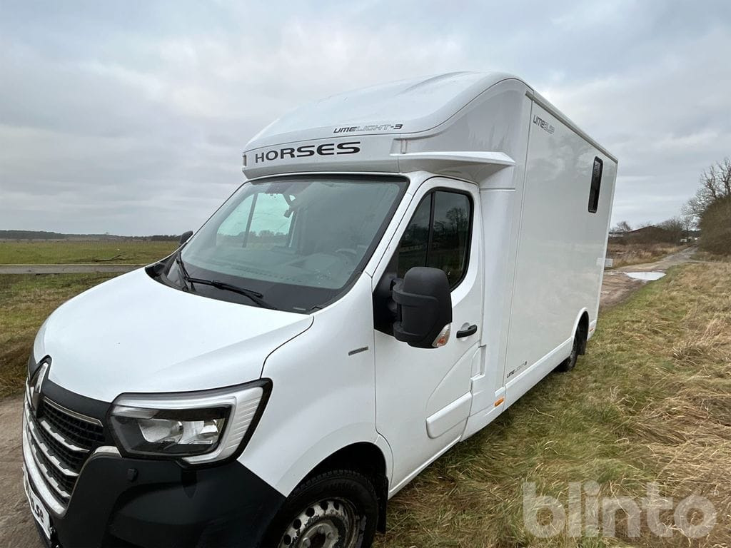 RENAULT UMESLÄP - Horse truck: picture 1 RENAULT UMESLÄP - Horse truck: picture 1