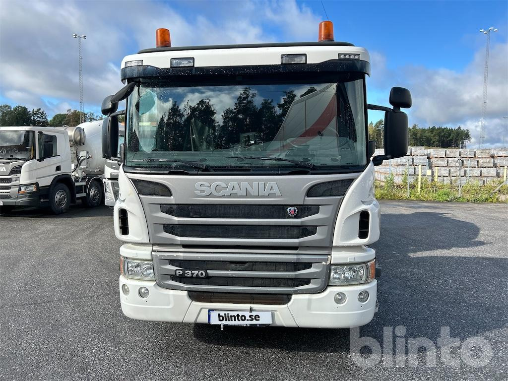SCANIA P370LB6X2*4MNA - Concrete mixer truck: picture 2 SCANIA P370LB6X2*4MNA - Concrete mixer truck: picture 2