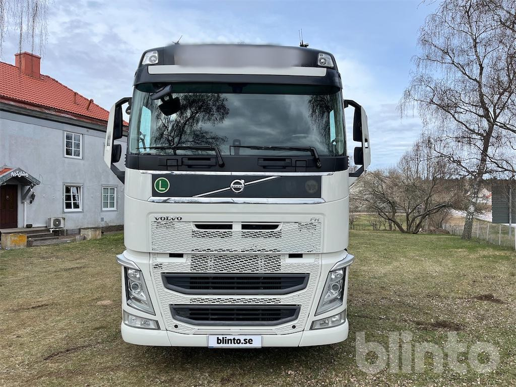 VOLVO FH 6*2 - Tractor truck: picture 2 VOLVO FH 6*2 - Tractor truck: picture 2