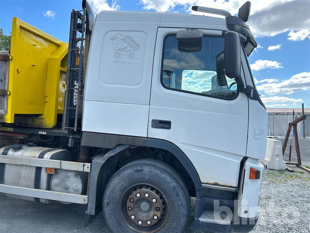 VOLVO FM12 6X2 - Truck: picture 5 VOLVO FM12 6X2 - Truck: picture 5