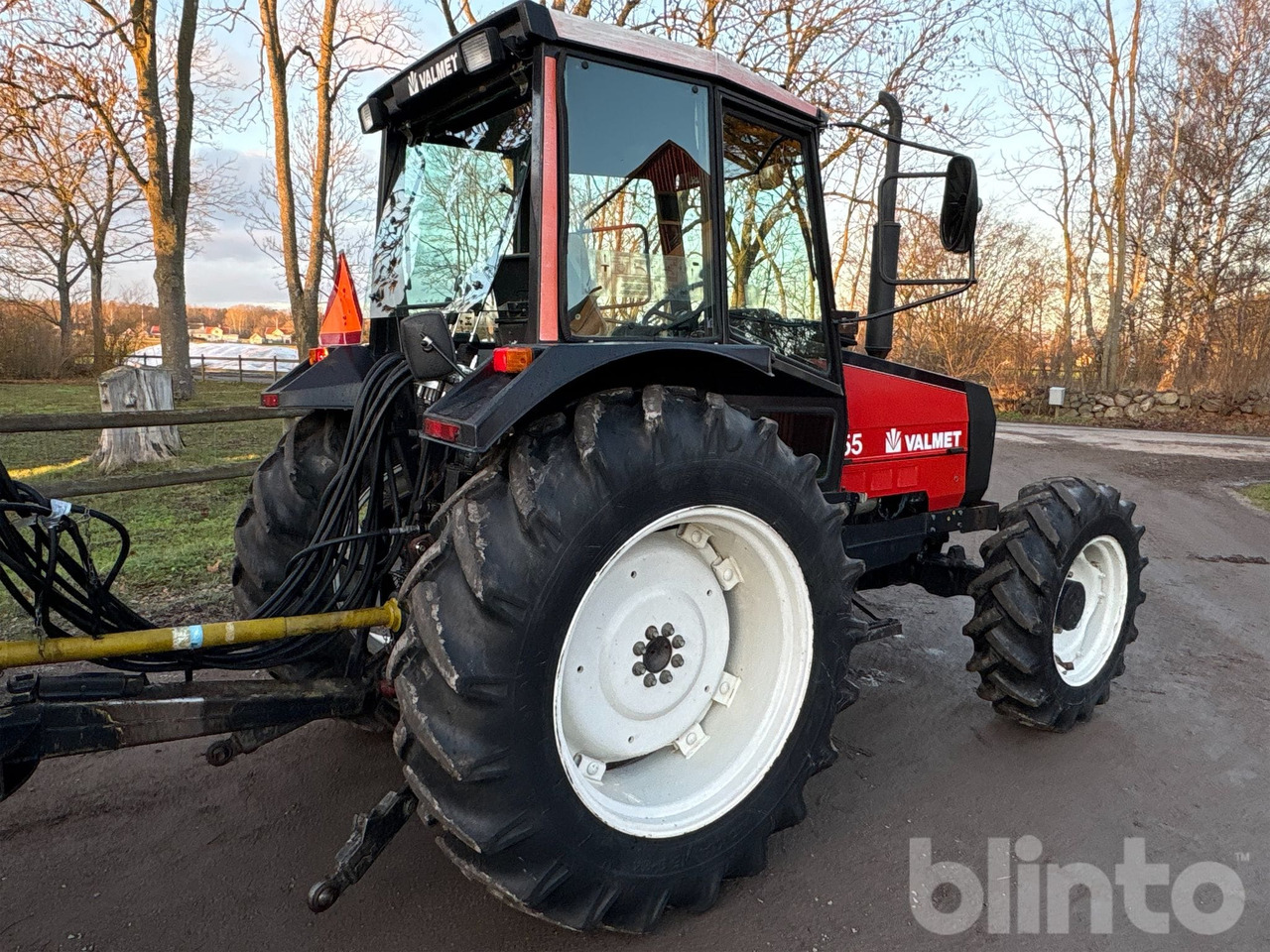 Farm tractor VALMET 455-4: picture 6