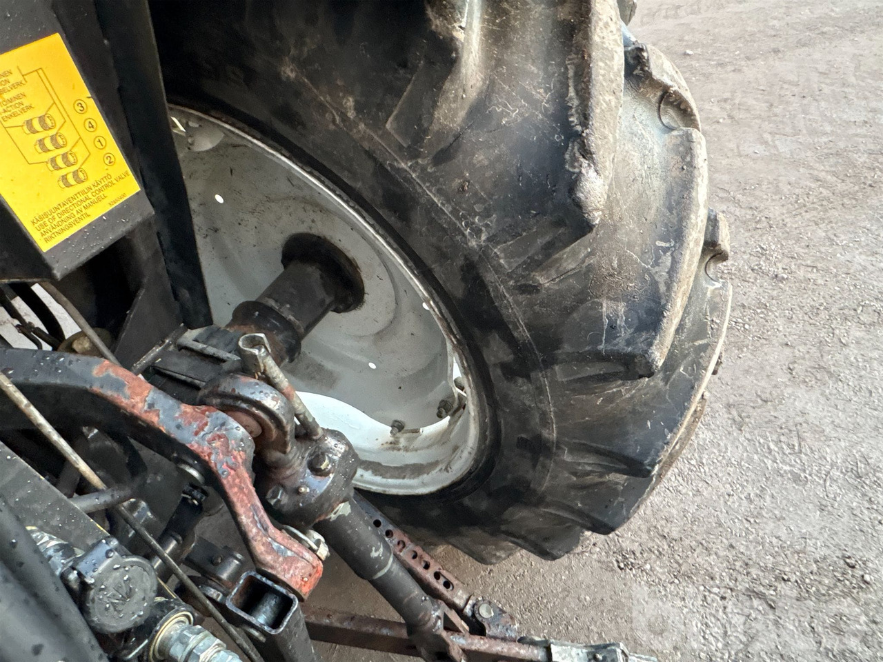 Farm tractor VALMET 455-4: picture 33