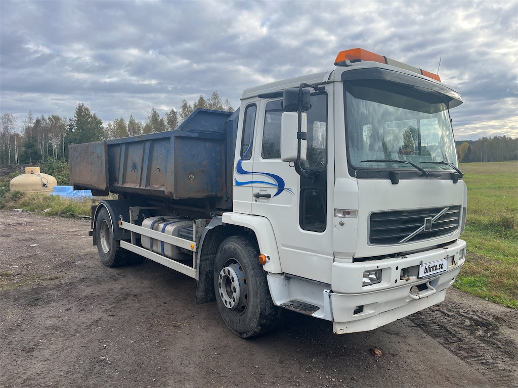 VOLVO FL6 4*2 - Hook lift truck: picture 3 VOLVO FL6 4*2 - Hook lift truck: picture 3