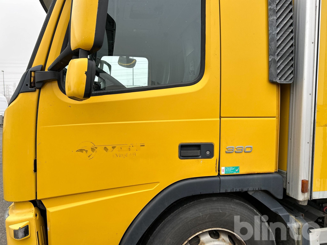 Box truck VOLVO FM 330 4X2: picture 7 Box truck VOLVO FM 330 4X2: picture 7