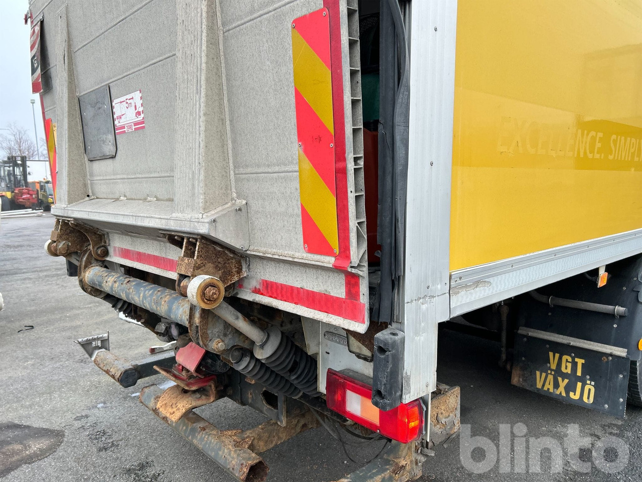 Box truck VOLVO FM 330 4X2: picture 46 Box truck VOLVO FM 330 4X2: picture 46