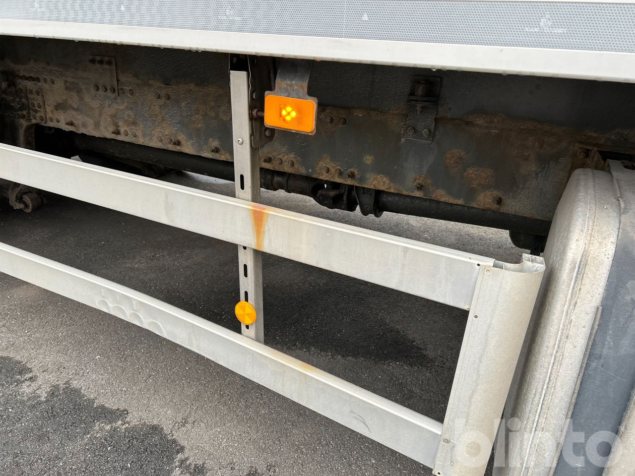 Box truck VOLVO FM 330 4X2: picture 38 Box truck VOLVO FM 330 4X2: picture 38