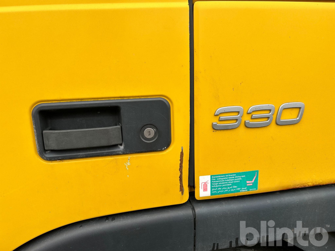 Box truck VOLVO FM 330 4X2: picture 9 Box truck VOLVO FM 330 4X2: picture 9