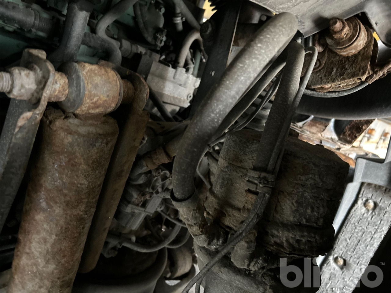 Box truck VOLVO FM 330 4X2: picture 12 Box truck VOLVO FM 330 4X2: picture 12