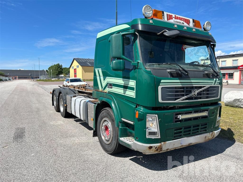 VOLVO FM 400 6X2 JMNL - Hook lift truck: picture 4 VOLVO FM 400 6X2 JMNL - Hook lift truck: picture 4