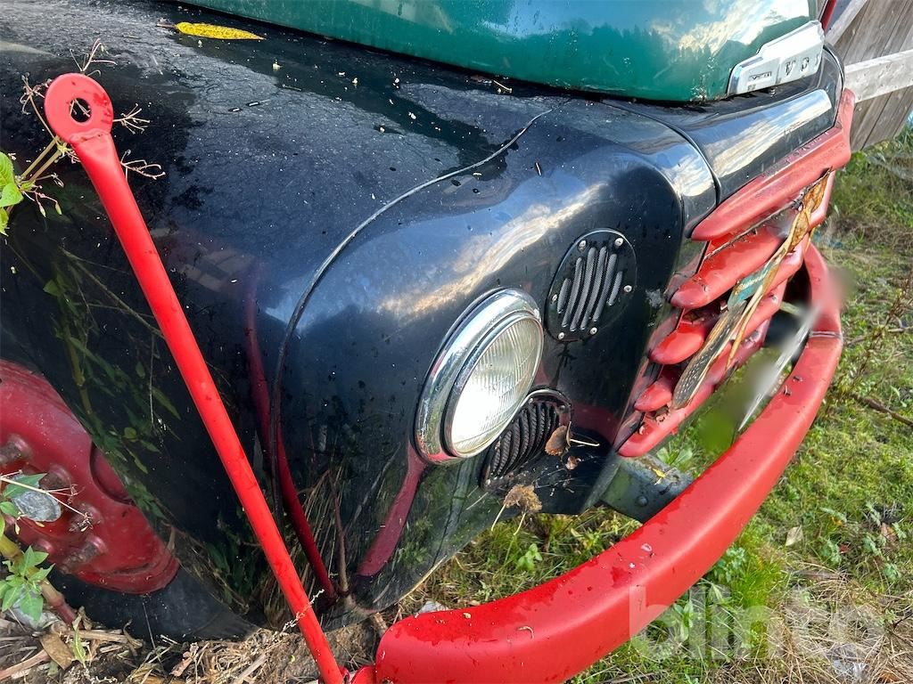 VOLVO L 475 Reparationsobjekt - Dropside/ Flatbed truck: picture 5 VOLVO L 475 Reparationsobjekt - Dropside/ Flatbed truck: picture 5