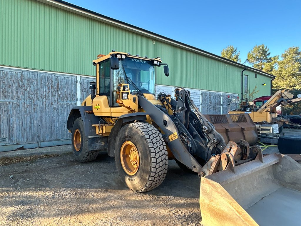 VOLVO L60G - Wheel loader: picture 3 VOLVO L60G - Wheel loader: picture 3