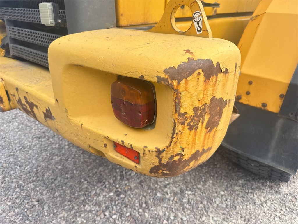 Wheel loader Volvo L70D: picture 48