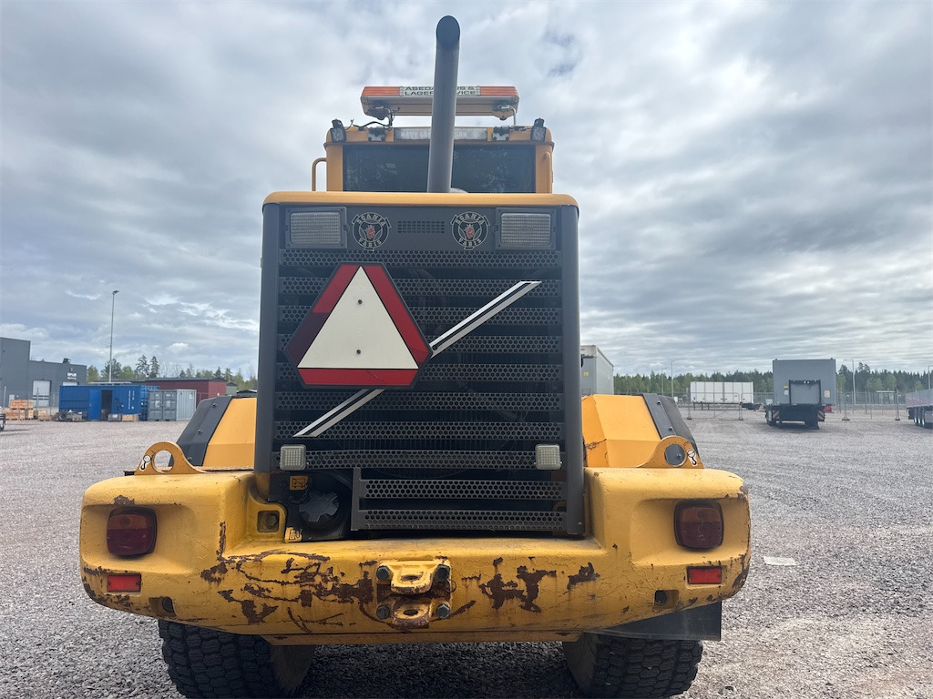 Wheel loader Volvo L70D: picture 7