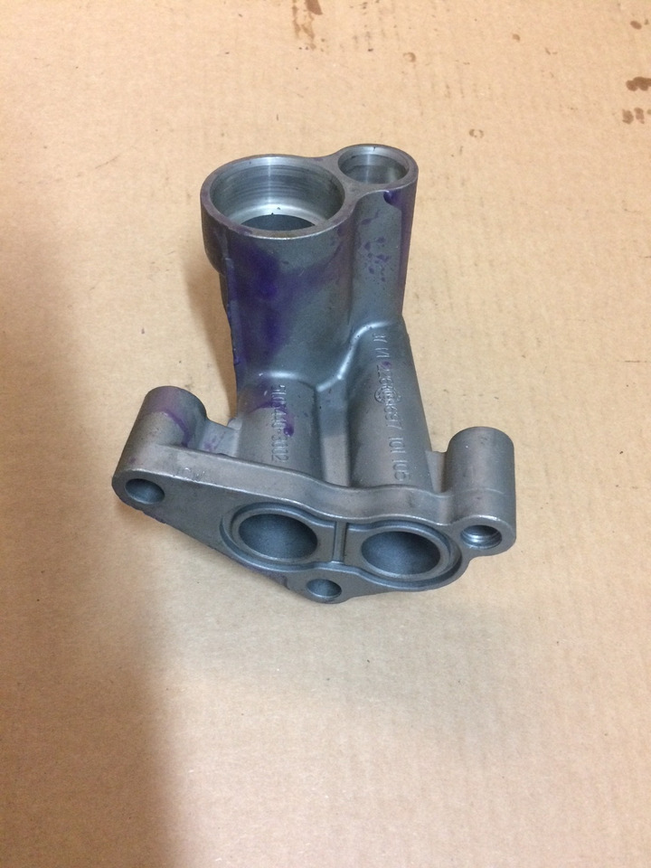 FLANGIA DI COLLEGAMENTO MODULO OLIO MAN 51054406000 - Engine and parts for Truck: picture 5 FLANGIA DI COLLEGAMENTO MODULO OLIO MAN 51054406000 - Engine and parts for Truck: picture 5