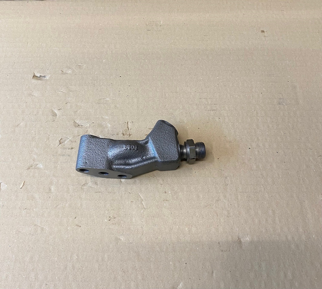 FLANGIA ENTRATA OLIO TURBO MAN 51057150104 - Engine and parts for Truck: picture 1 FLANGIA ENTRATA OLIO TURBO MAN 51057150104 - Engine and parts for Truck: picture 1