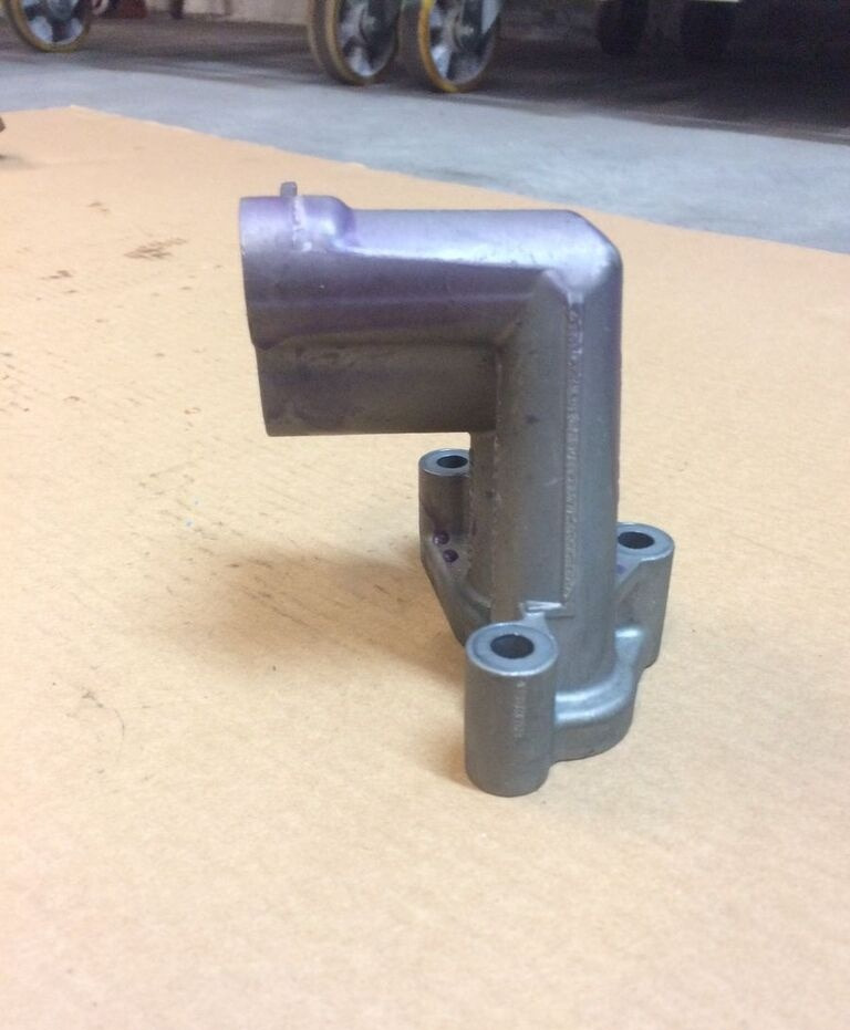 Engine and parts for Truck MAN - FLANGIA DI COLLEGAMENTO MODULO OLIO MAN truck: picture 1