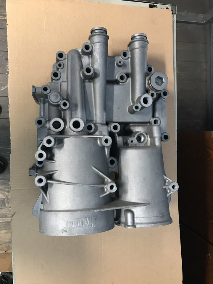 MODULO RAFFREDDAMENTO OLIO MOTORI MAN D2066 / D2676 - Engine and parts for Truck: picture 1 MODULO RAFFREDDAMENTO OLIO MOTORI MAN D2066 / D2676 - Engine and parts for Truck: picture 1