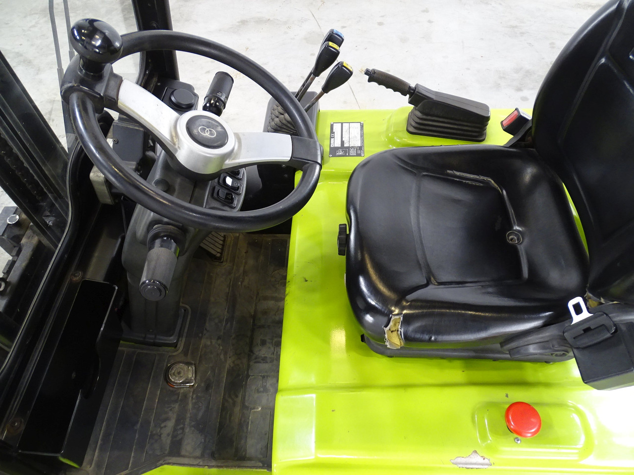 Clark GEX30 - Electric forklift: picture 3 Clark GEX30 - Electric forklift: picture 3