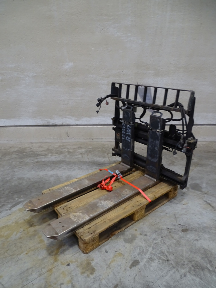Durwen RZV-S-TGZ251200 - Forks for Material handling equipment: picture 1 Durwen RZV-S-TGZ251200 - Forks for Material handling equipment: picture 1