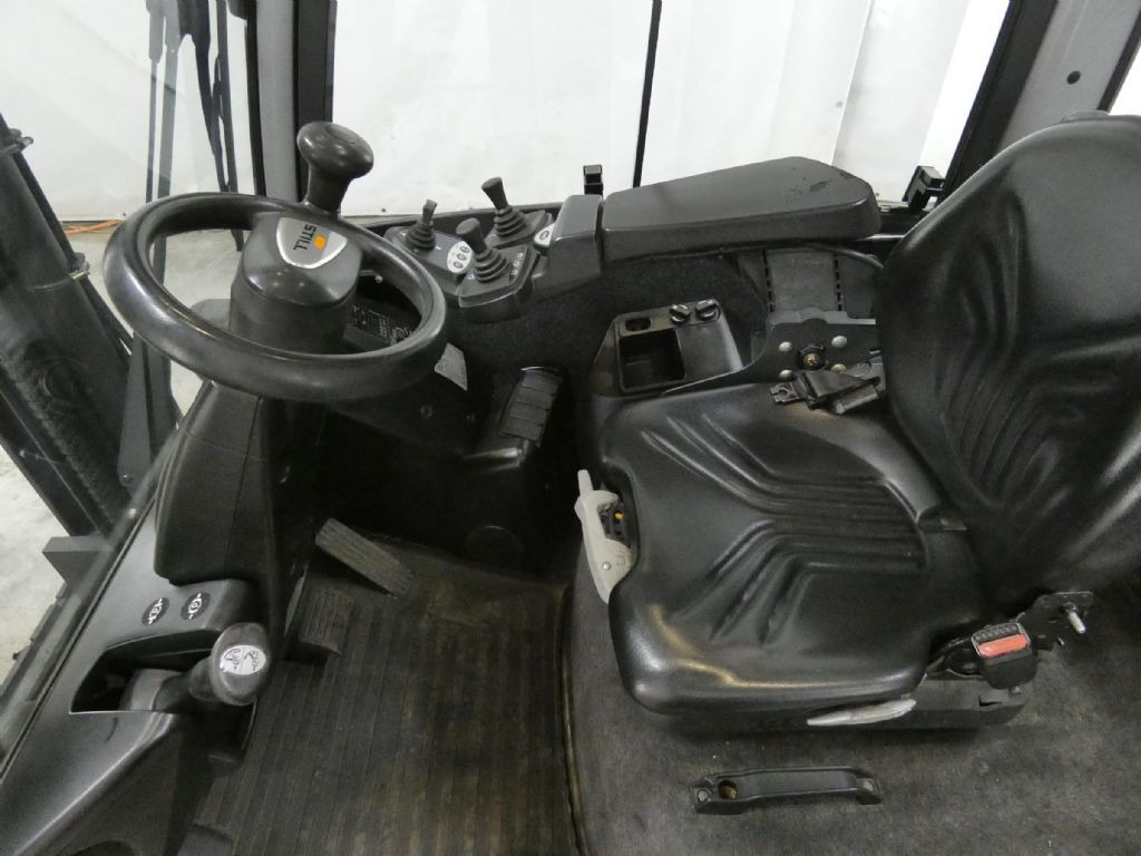 STILL RX70-35T - Forklift: picture 3 STILL RX70-35T - Forklift: picture 3