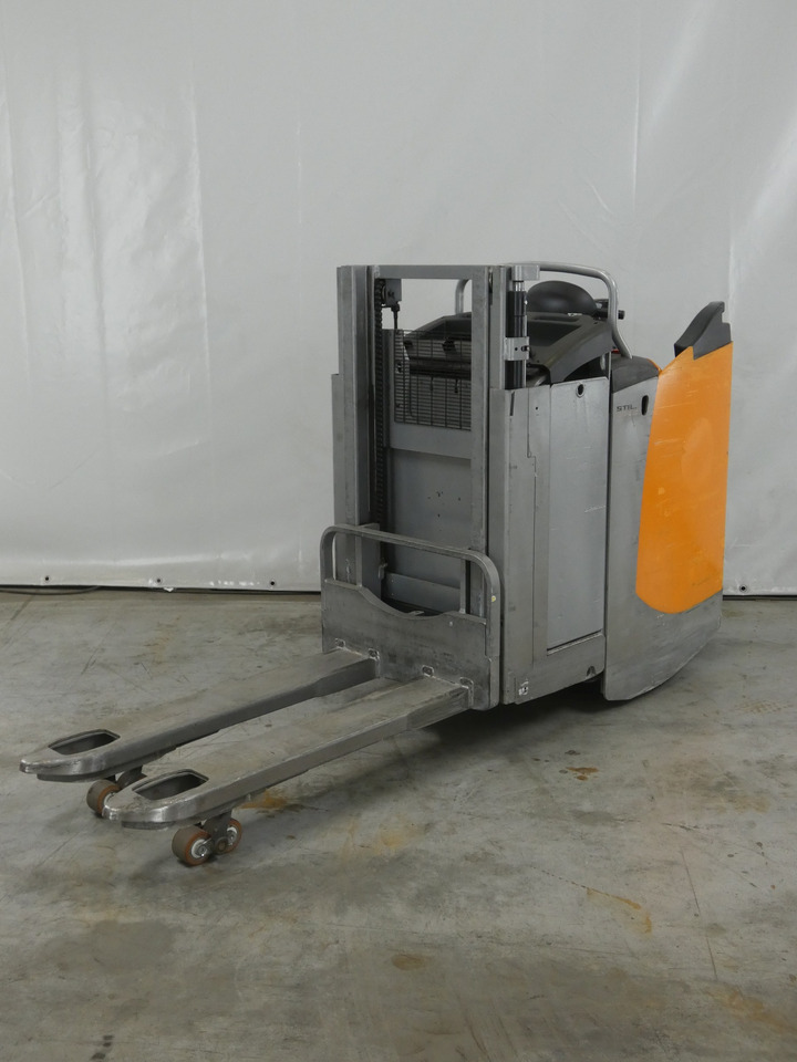 Still EXD-S20 - Stacker: picture 1 Still EXD-S20 - Stacker: picture 1